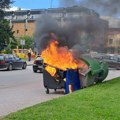Nesavesni građani zapalili kontejner u centru grada