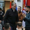 Vučić: Srbija ne razmatra opciju uvođenja evra kao zvanične valute