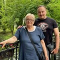 Tuga u domu poznatog pevača: Preminula majka Nenada Kneževića Kneza