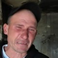 Grči školski drugovi prave dom, suze mu samo liju niz lice: Godine proveo pod vedrim nebom, ruke pune žuljeva