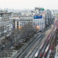 Muškarac pokušao da uđe automobilom u rusku ambasadu u Bukureštu