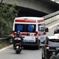 Motociklista povređen u udesu u Zemunu, prevezen u bolnicu