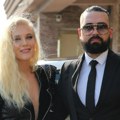 Saša Kapor slavi rođendan! Ujutru ga sačekalo ovo iznenađenje od najbližih: Njih dve su prve reagovale