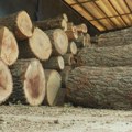 Krađa u selu Brekovo: Lopovi traktorom odneli drva koja je vlasnik mesecima skupljao za ogrev