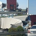 Pušten saobraćaj na auto-putu prema Beogradu: Sklonjeni teretnjaci koji su učestvovali u nezgodi