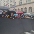 Kako je izgledala protestna blokada na Brankovom mostu „Zastani Srbijo 15 minuta za 15 života“ (FOTO/VIDEO)