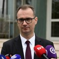 Advokat Miroje Jovanović objašnjava za Danas zašto je podneo Inicijativu za proveru poslovne sposobnosti predsednika…