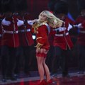 Sabrina Karpenter dogi pozom "zapalila" mreže FOTO/VIDEO