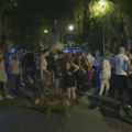 Četvoro srednjoškolaca pušteno iz policijske stanice Vračar