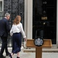 "Selite se? Ne zaboravite da preusmerite pošiljke": Britanska pošta na meti kritika zbog objave nakon Starmerove ostavke