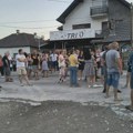 Protest u Mionici zbog lošeg stanja saobraćajnice, okupljenima se obratio predsednik opštine