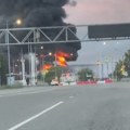 Udar na više od 1.300 km od Ukrajine! Pogođeno ključno rusko strateško postrojenje! Objavljeni dramatični snimci građana…