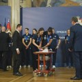 Đilas: Neprihvatljiva izjava Kneževića da će protiv bronzanih odbojkašica "država povući odgovarajuće poteze"
