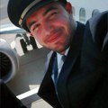"Žene treba gaziti i preventivno šamarati": Skandalozne poruke kopilota koji je pokušao da sruši avion i izbode pilota