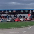 Na granicama i dalje kolone vozila: Koliko se čeka na graničnom prelazu Preševo, a koliko na prelazu Batrovci?