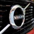Tesla i Volvo pauziraju proizvodnju zbog problema sa snabdevanjem