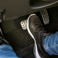 Japanci uvode obavezan uređaj koji ne dozvoljava da se pogrešno stisne gas umesto kočnice