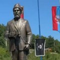 Metodija"nišane" godinama: Ne stišavaju se strasti u Crnoj Gori posle otkrivanja spomenika Vojvodi Đurišiću