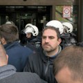 Uhapšen Radivoje Jovović tokom blokade suda u Novom Sadu
