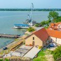 Turisti u šoku, nemaju gde "zbog radi sebe" - centar grada bez ijednog toaleta, za sve kriva svađa crkve i opštine