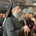 Mitropolit niški služio godišnji parastos za žrtve u Novom Sadu