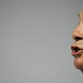 Faraž podneo ostavku; Pred Britanijom novi politički okršaj