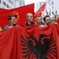 "Neće doneti dobro": Zastava "velike Albanije" ponovo na mitingu u Tetovu