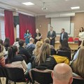 Uručene stipendije i nagrade Komisije Sveta Petka, Gradske opštine Medijana: Cilj da mladi ostanu u Srbiji (VIDEO)