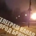 Ukrajinski dron digao u vazduh veliko skladište nafte: Gori naftno postrojenje na zapadu Rusije (video)