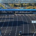 Колапс путничког и теретног саобраћаја у БиХ: Део моста на Сави урушен, а нови гранични прелаз у Градишки и даље затворен