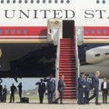 Nesvakidašnji peh sa Trampovim predsedničkim avionom: Ovo se ne viđa često, desilo se pre njegovog ukrcavanja!