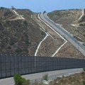Prvi put većina Amerikanaca podržava izgradnju zida na granici sa Meksikom