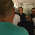 Incident ispred Novosadskog sajma: Sukob okupljenih građana i policije