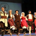 Smederevsko kolo za ginisa: Dve hiljade folkloraša kolom otvara Kulturno leto