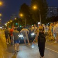 "Većina blokada uklonjena" MUP: Proveren identitet za 976 osoba, 72 dovedene do službene prostorije