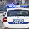 Još jedna porodična drama u Srbiji: Muškarac sekao vene pred decom, spasli ga policajci