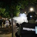 Demonstranti priznali napad na policiju, dobili uslovne kazne: Gađali ih flašama i limenkama
