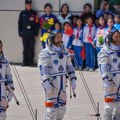 Kineski astronauti se vratili na zemlju nakon drame u svemiru! Zbog napuklog prozora povratak odložen za više od nedelju dana…
