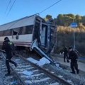 Raste broj poginulih u železničkoj nesreći u Španiji – stradalo 39 osoba, više od 150 povređeno