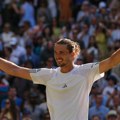 Zverev se "prošetao" do polufinala Vimbldona, Fric bez rešenja za razigranog Nemca