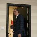 Vučić stigao u štab SNS! Evo kada će imati prve rezultate