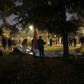 Nema više šatorskog naselja u Beogradu, ostali samo dugmići, kaže jedan građanin