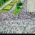 Snimak iz vazduha: Koliko je zapravo ljudi na protestima u Beogradu (video)
