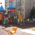 Počela izgradnja dečjeg igrališta u Ulici Flore Sends: Još jedna potvrda da su potrebe najmlađih prioritet u radu Opštine…