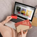 Građani Srbije svakog dana vide skoro 700 online oglasa
