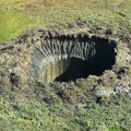 8 džinovskih misterioznih rupa u Sibiru zbunjuju naučnike: Sad imaju novu teoriju i strašnija je od prethodnih
