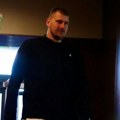 Ovo je hit! Nikola Jokić došao na timsko slikanje i druženje s novinarima, pogledajte mu samo facu
