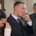 Uroš i Jovana ispoštovali najlepši srpski običaj Roditelji mladenaca posle venčanja morali su da urade jednu stvar (video)
