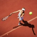 Tenis u neverici: Vrhunska teniserka zarađuje i na sajtu za odrasle, otkrivene još neke neverovatne stvari o njoj! (foto/video)…
