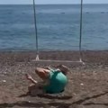 Đani se srušio nasred plaže, pao kao pokošen: Slađa ga snimala, nije mu bilo spasa